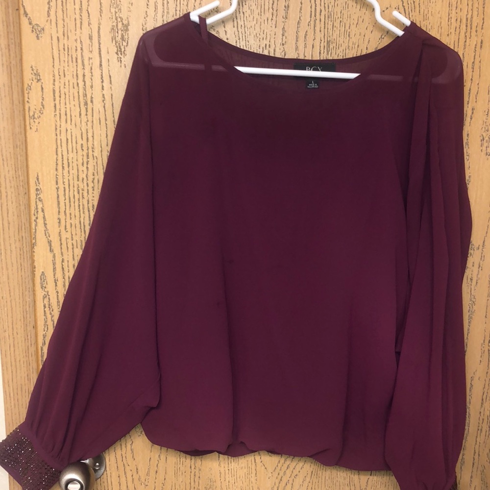 long sleeve maroon blouse